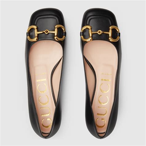 gucci ballet flat with horsebit.